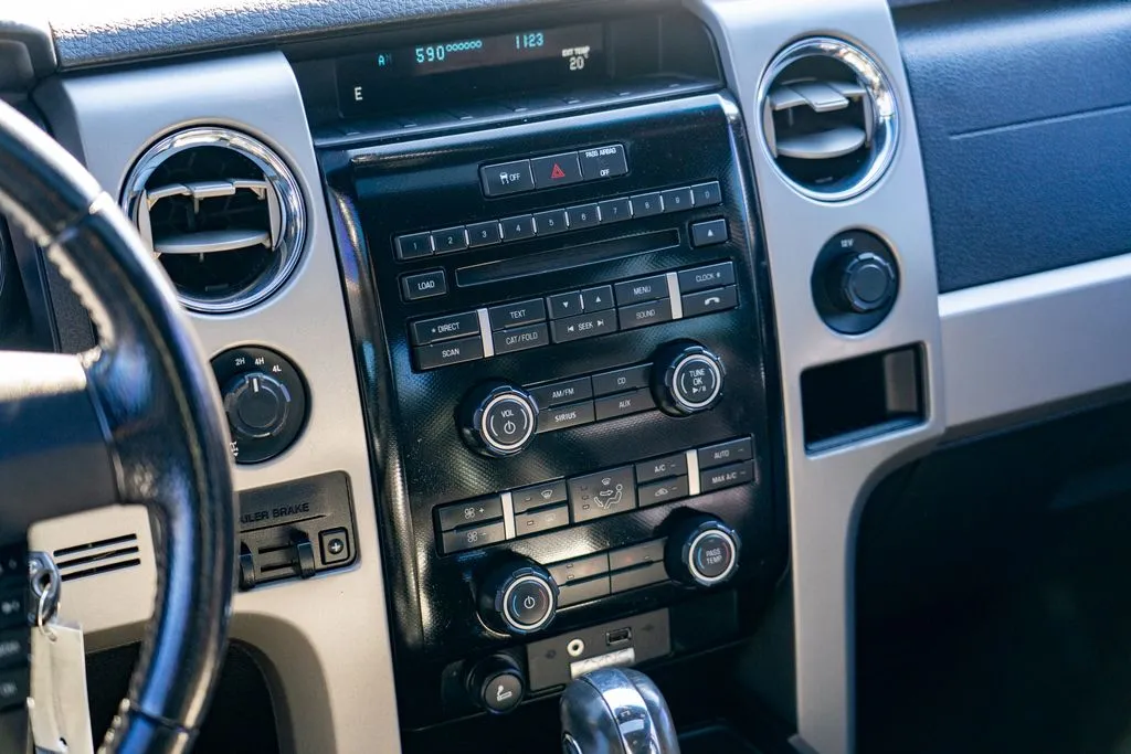 Ford F-150 photo 21