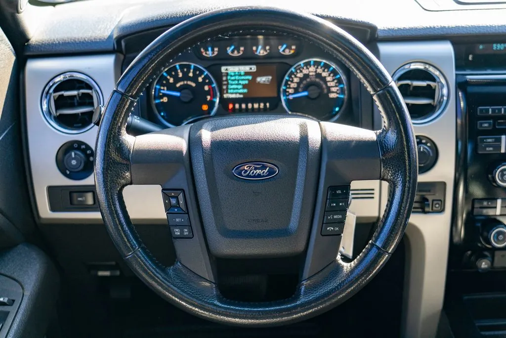 Ford F-150 photo 17