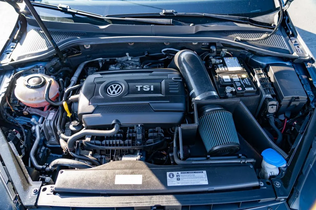 Volkswagen Golf GTI photo 15