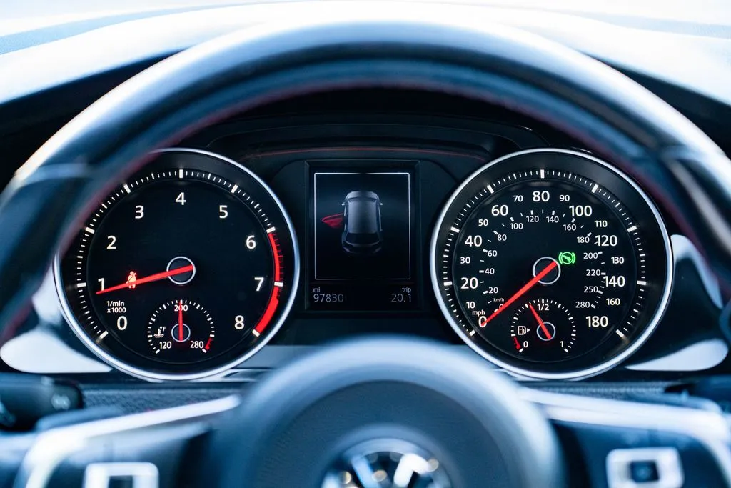 Volkswagen Golf GTI photo 20