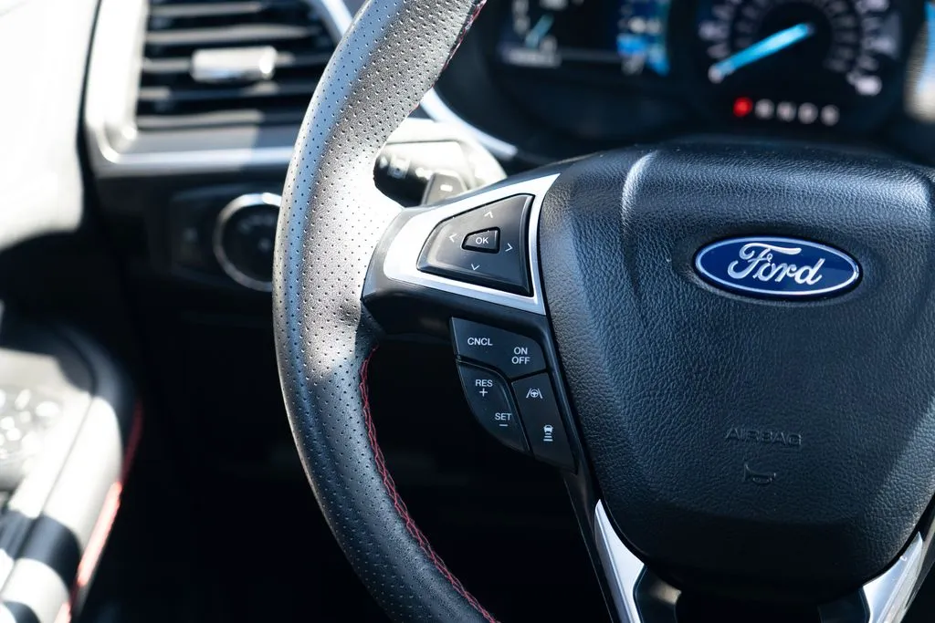 Ford Edge photo 17