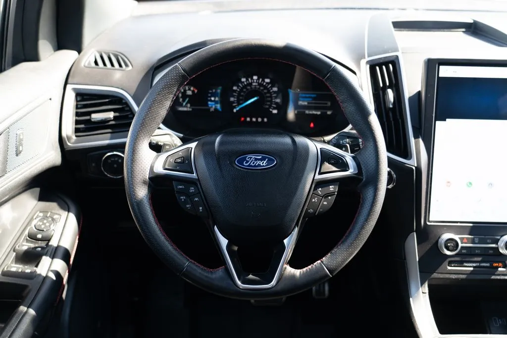 Ford Edge photo 15