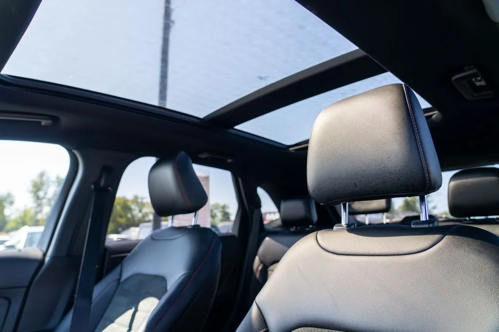 Ford Edge photo 14