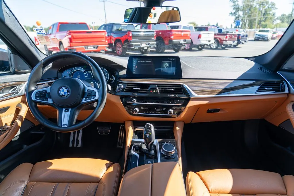 BMW 5 Series photo 24