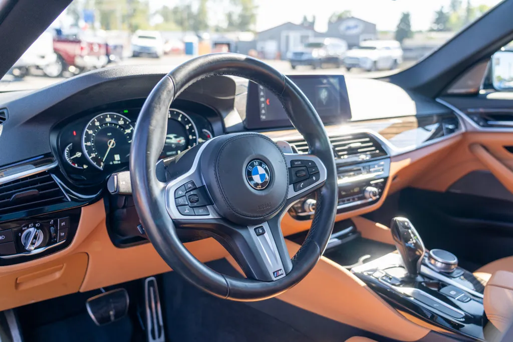 BMW 5 Series photo 13