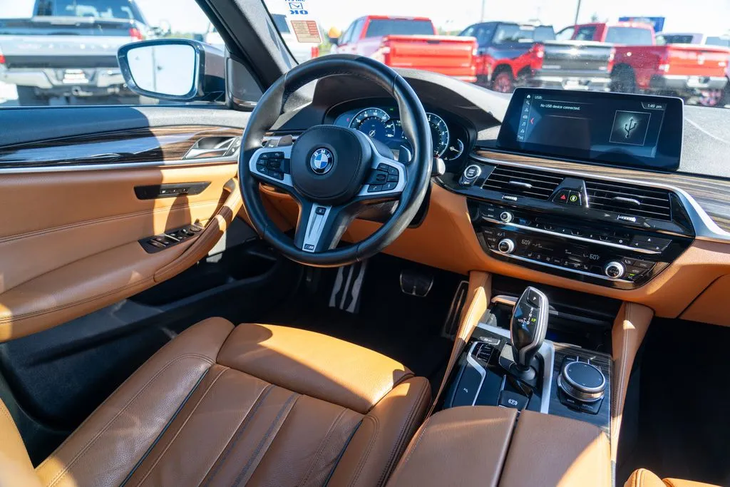 BMW 5 Series photo 25