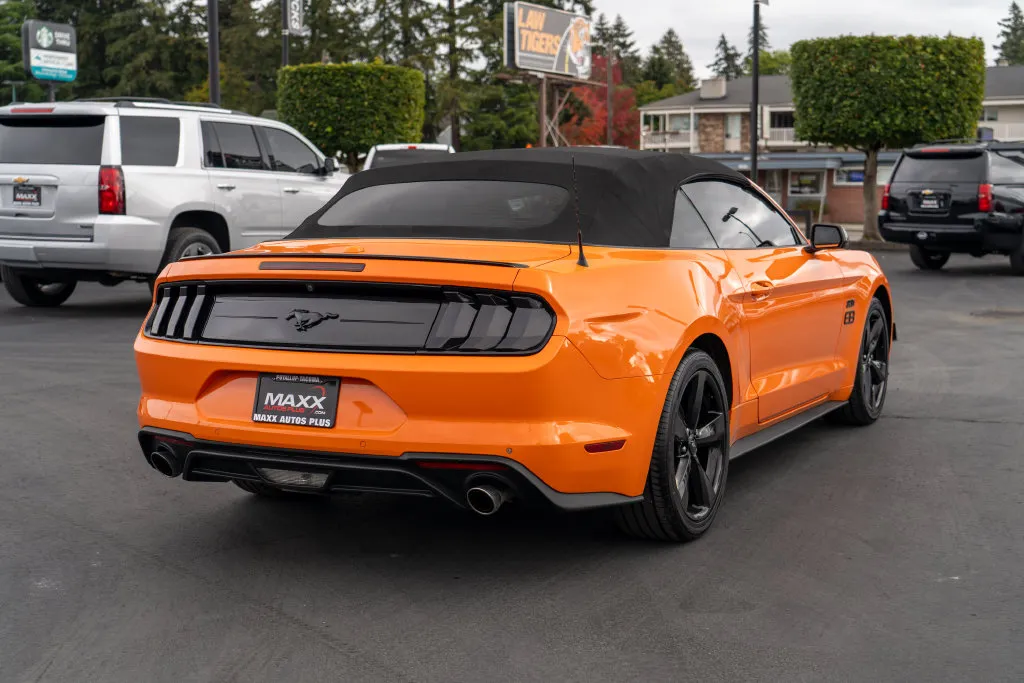 Ford Mustang photo 8