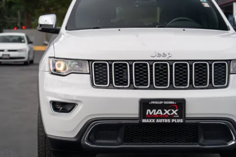 More photos of 2017 Jeep Grand Cherokee Limited at Maxx Autos Plus Puyallup, WA
