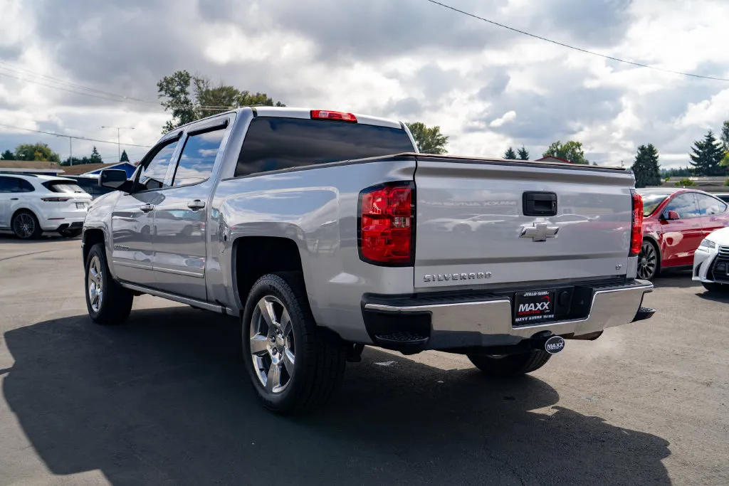 Chevrolet Silverado photo 11