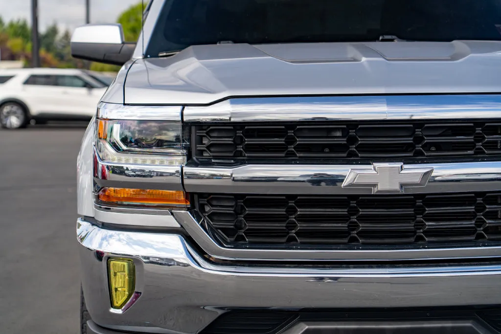 Chevrolet Silverado photo 5