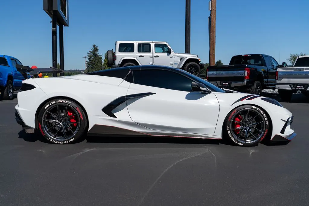 Chevrolet Corvette photo 8