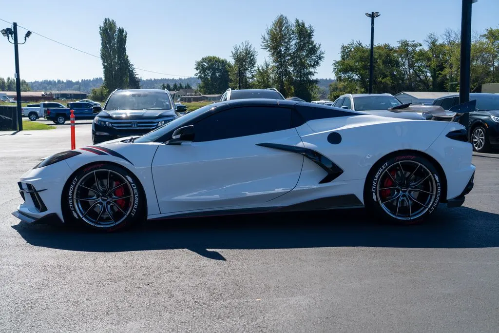 Chevrolet Corvette photo 12