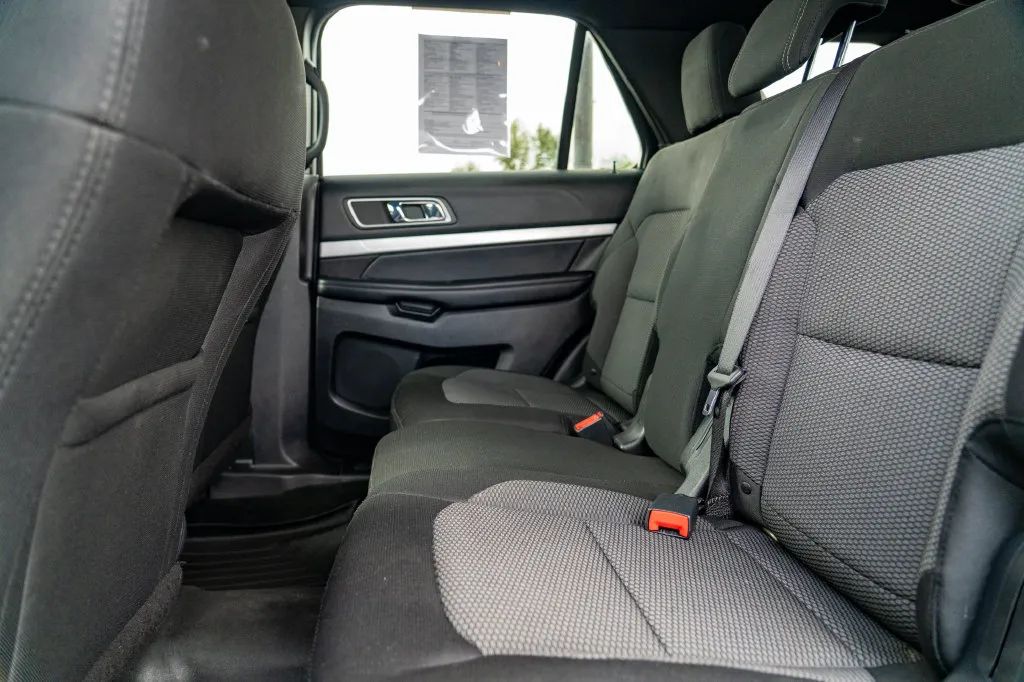 Ford Explorer photo 15