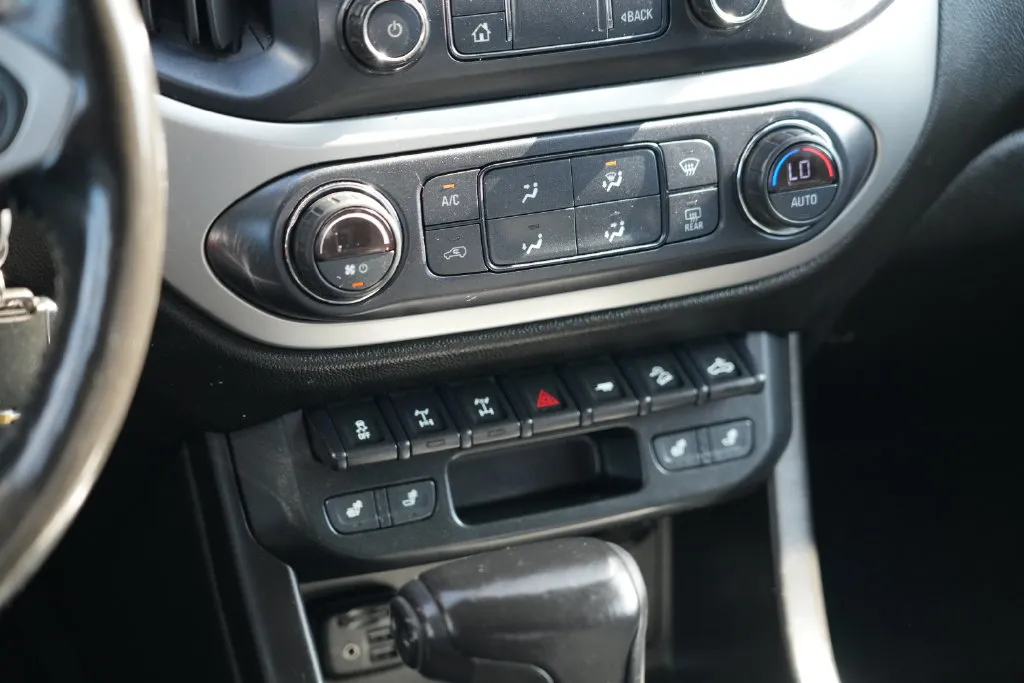 Chevrolet Colorado photo 19