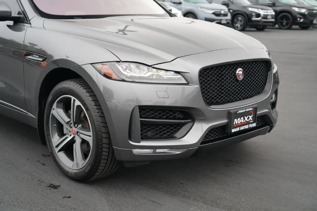 Jaguar F-PACE photo 6