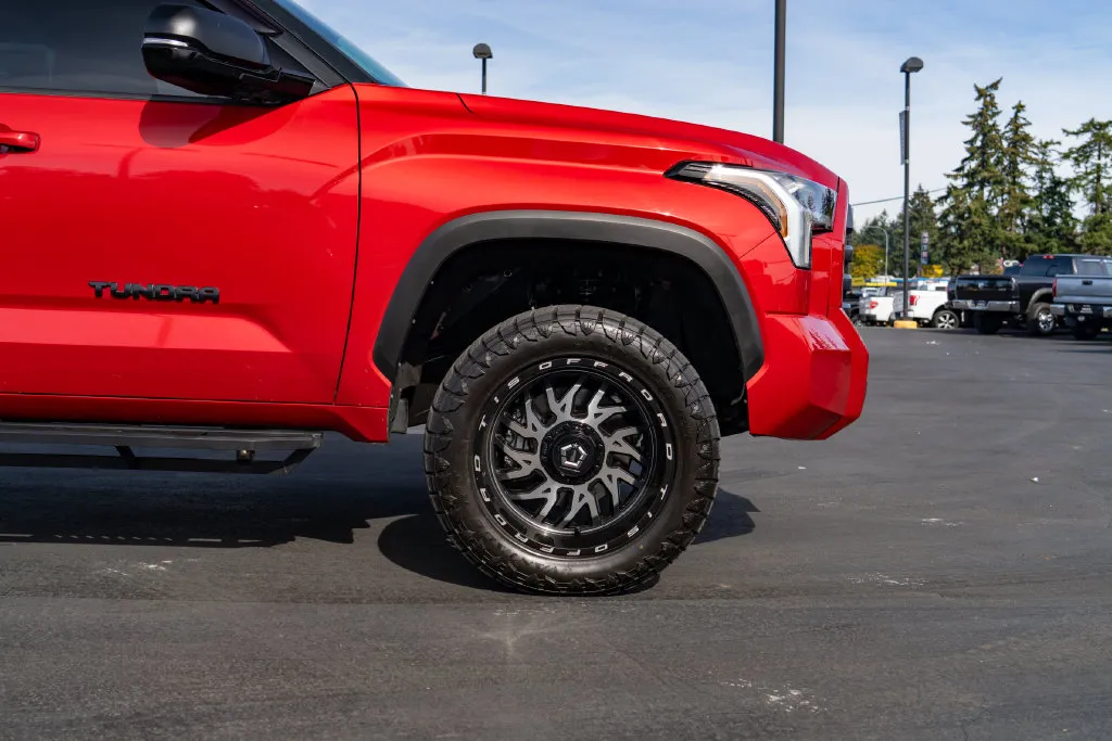 Toyota Tundra photo 8
