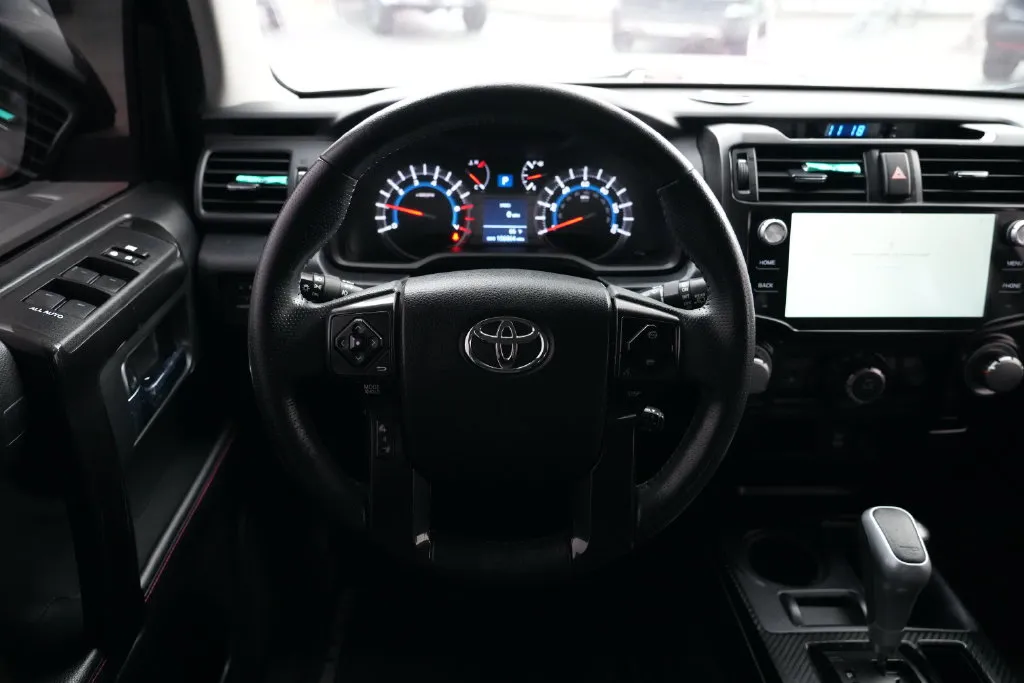 Toyota 4Runner photo 16