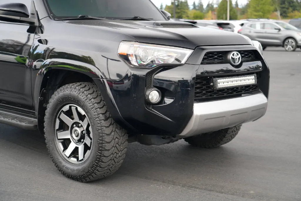 Toyota 4Runner photo 6