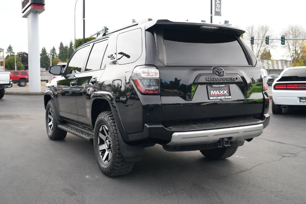Toyota 4Runner photo 11