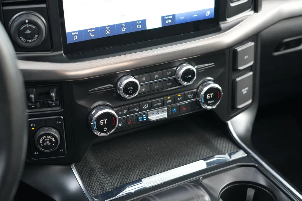 Ford F-150 photo 22