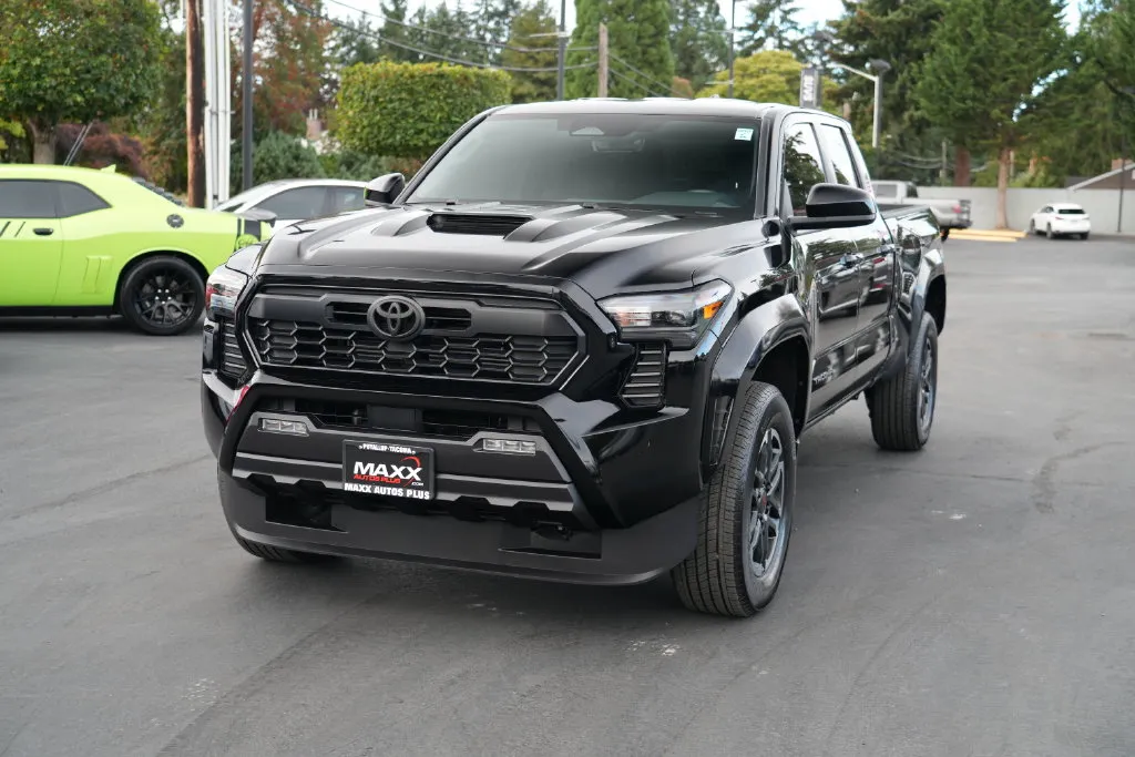 Toyota Tacoma photo 4