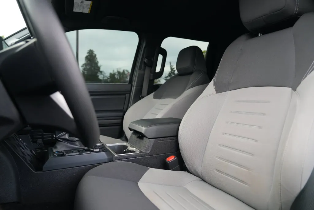 Toyota Tacoma photo 15