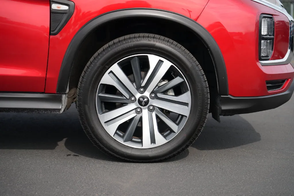 Mitsubishi Outlander Sport photo 7