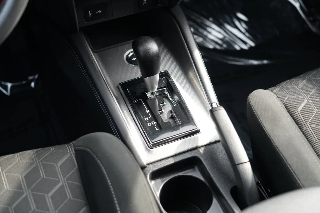 Mitsubishi Outlander Sport photo 22