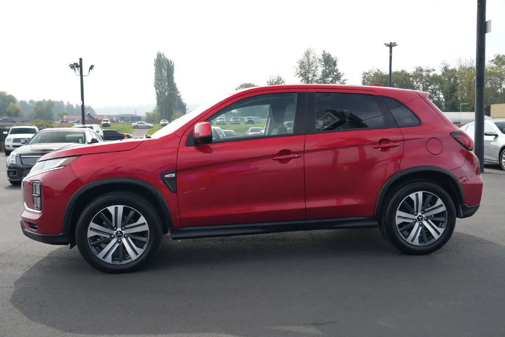 Mitsubishi Outlander Sport photo 12