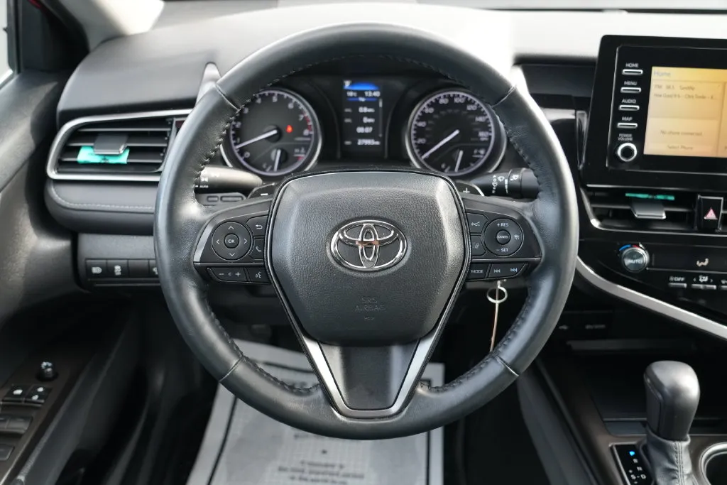 Toyota Camry photo 15