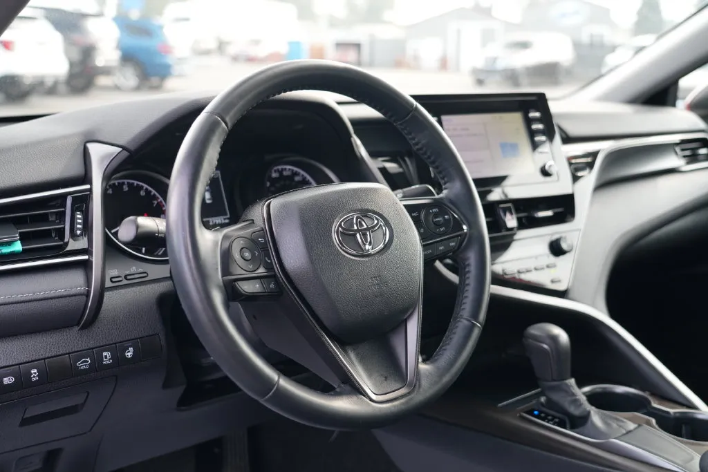 Toyota Camry photo 13