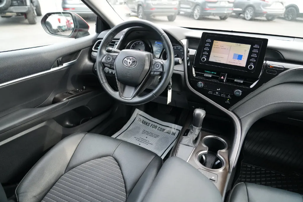 Toyota Camry photo 23