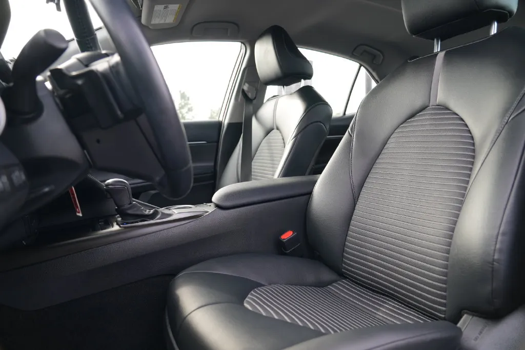 Toyota Camry photo 14