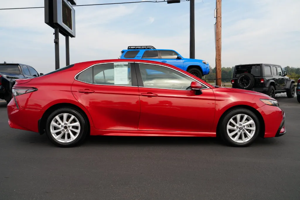 Toyota Camry photo 8