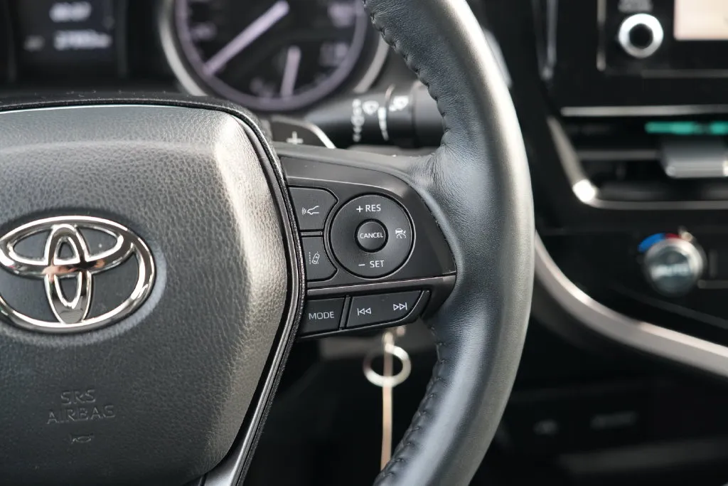 Toyota Camry photo 17