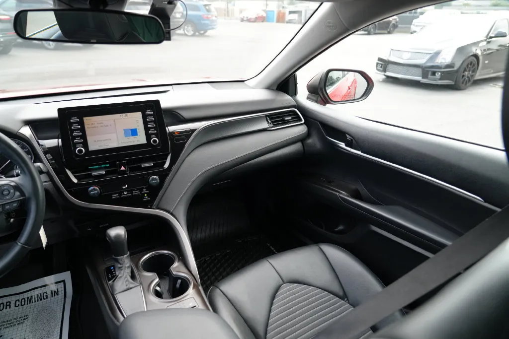 Toyota Camry photo 24