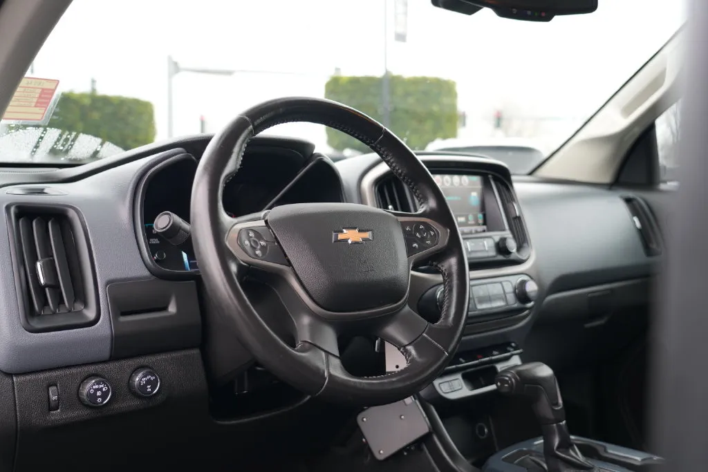 Chevrolet Colorado photo 12