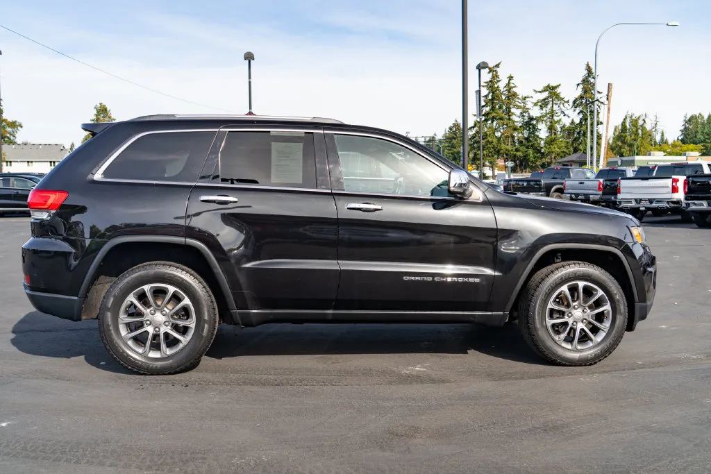 Jeep Grand Cherokee photo 8