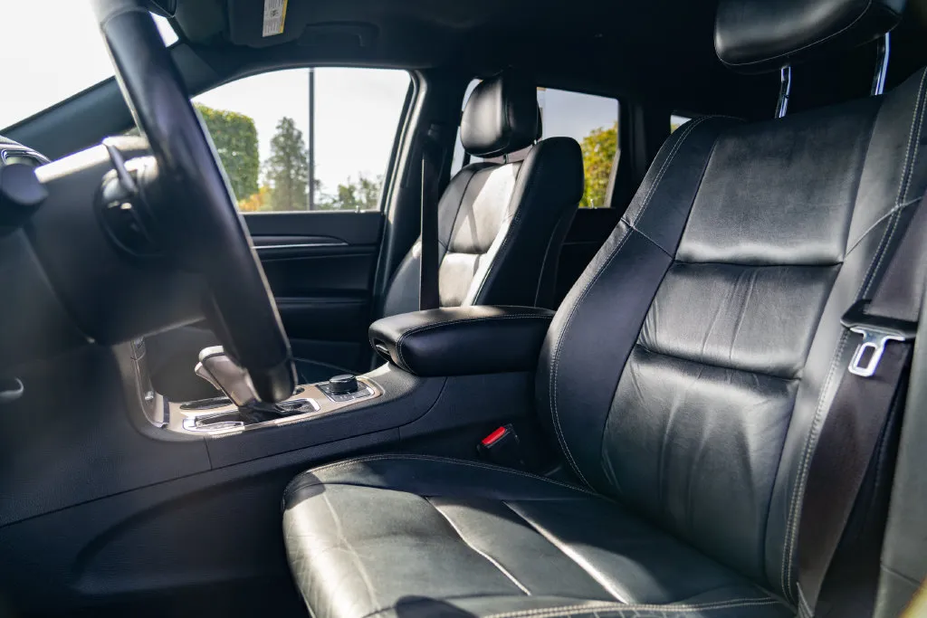 Jeep Grand Cherokee photo 14