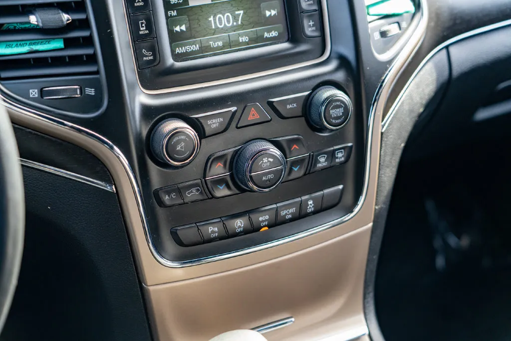 Jeep Grand Cherokee photo 20
