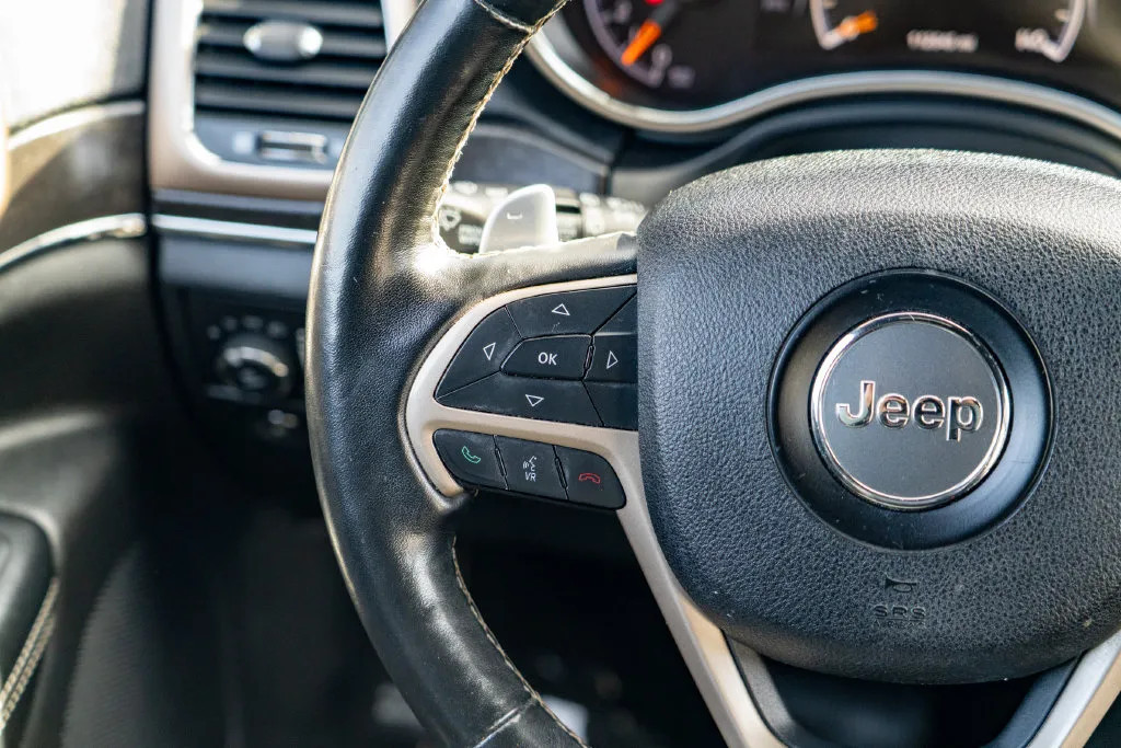 Jeep Grand Cherokee photo 18