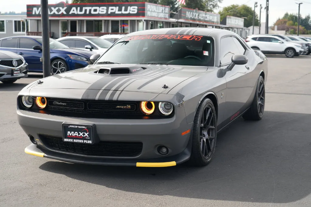 Dodge Challenger photo 5