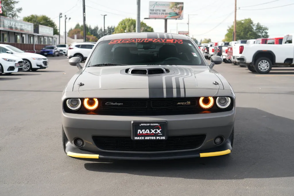 Dodge Challenger photo 3