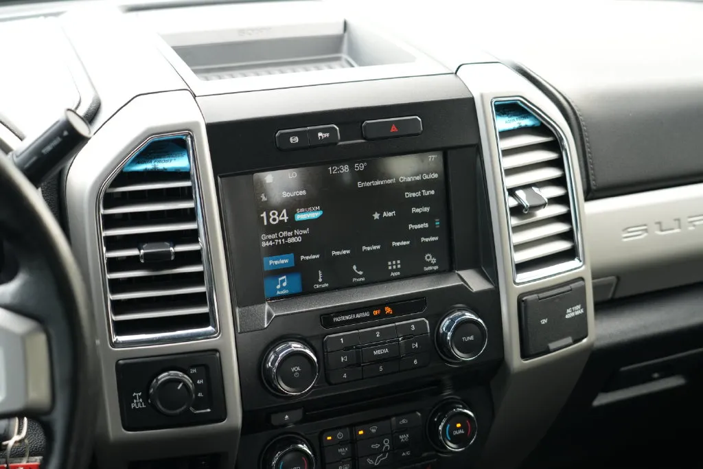 Ford F-250SD photo 21