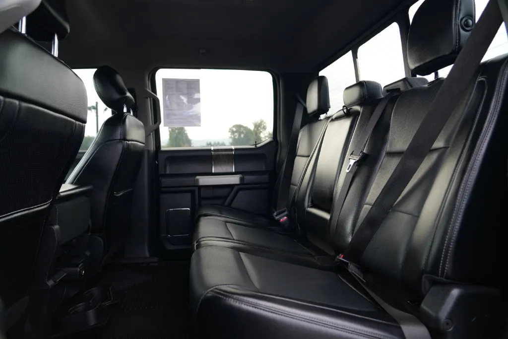 Ford F-250SD photo 15