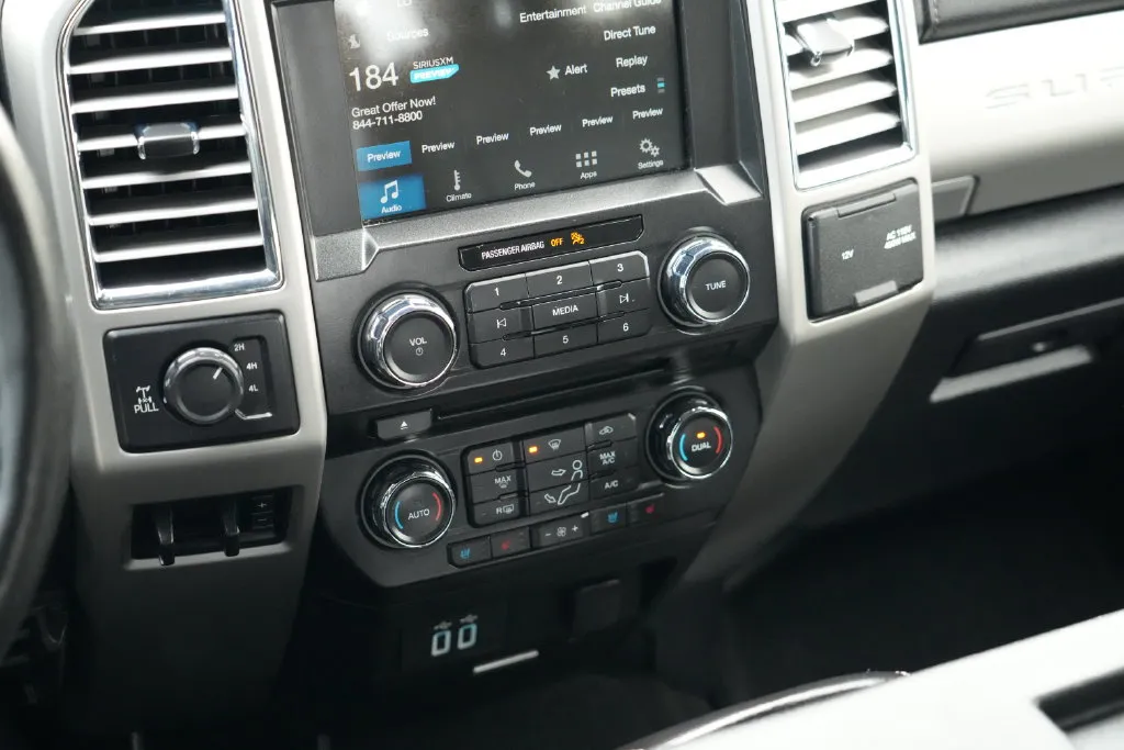 Ford F-250SD photo 22