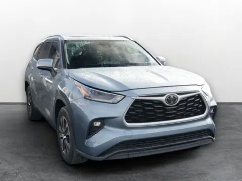 Another view of 2021 Toyota Highlander XLE for sale in Puyallup, WA at Maxx Autos Plus Puyallup
