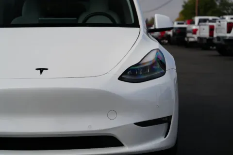 More photos of 2022 Tesla Model Y Performance at Maxx Autos Plus Puyallup, WA