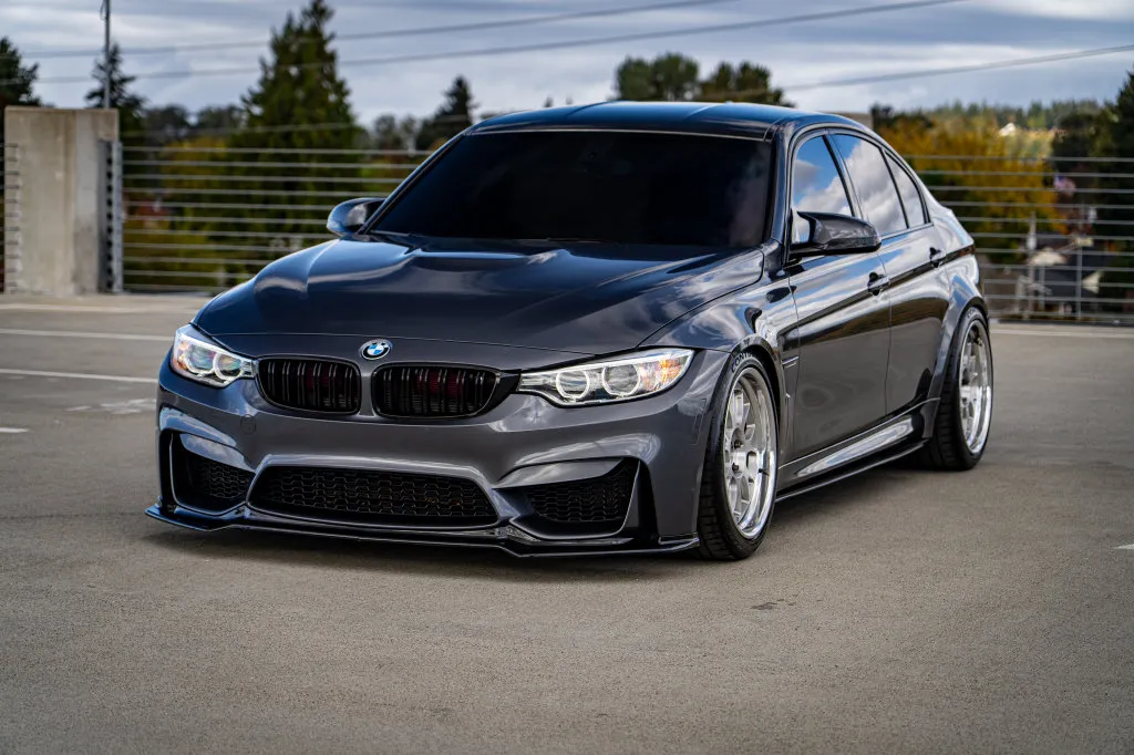 BMW M3 photo 3