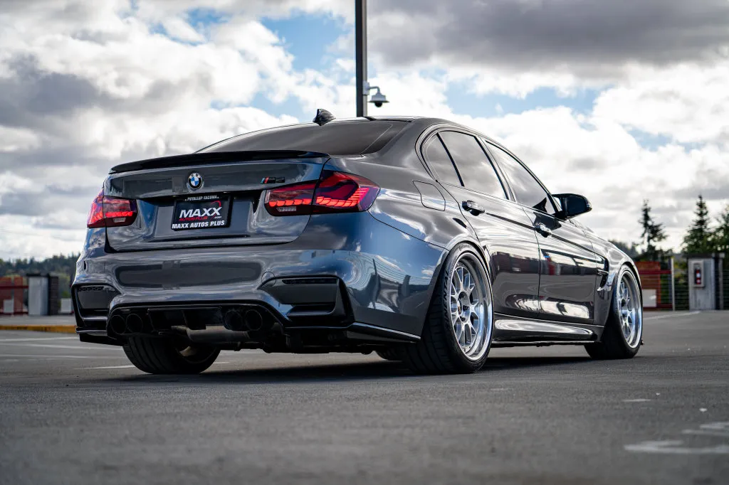 BMW M3 photo 11